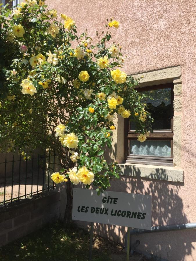 Les Deux Licornes Villa Anchenoncourt-et-Chazel Exteriör bild