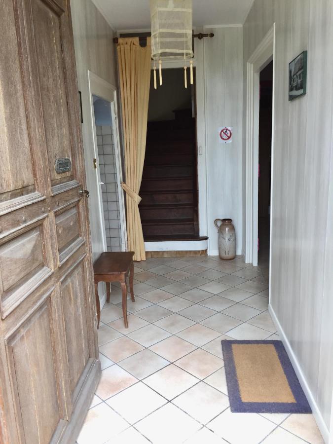 Les Deux Licornes Villa Anchenoncourt-et-Chazel Exteriör bild